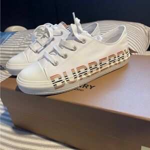 White Sneakers with Striped Trim
